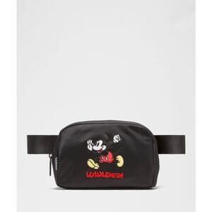 Disney x lululemon Everywhere Belt Bag 1L Mickey in Motion Graphic